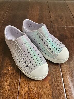 Native Kids Jefferson Slip-On Shoes in Future Purple Glitter - Size 11